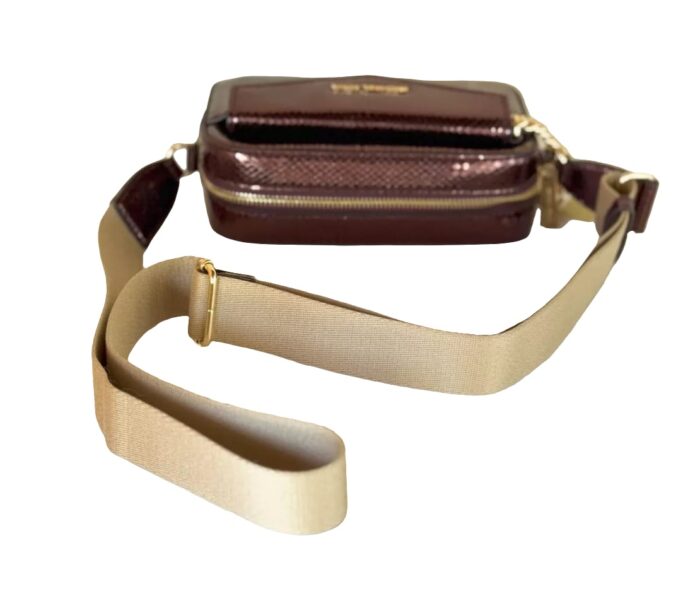 Michael Kors 2025 Collection MAISIE 2 IN 1 SMALL CAMERA CROSSBODY BAG EXOTIC PRINT in OXBLOOD - Image 2
