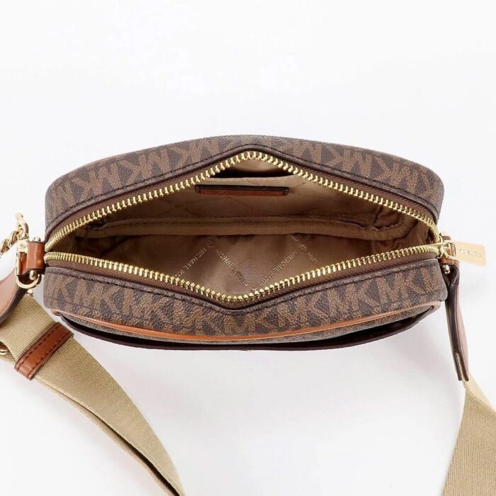 Michael Kors 2025 Collection Maisie Small 2-in-1 Camera Bag in Signature Brown - Image 2