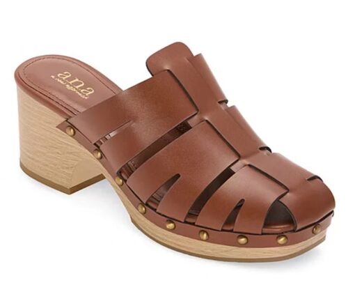 a.n.a Womens Fernberg Closed Toe Clogs